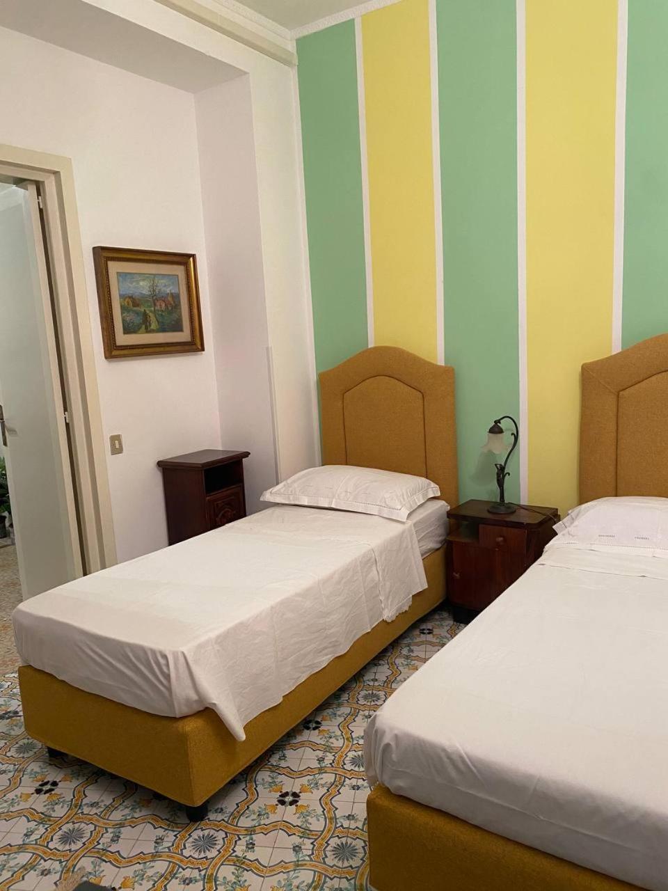 Bed and Breakfast Blue Sea à Roccella Ionica Extérieur photo