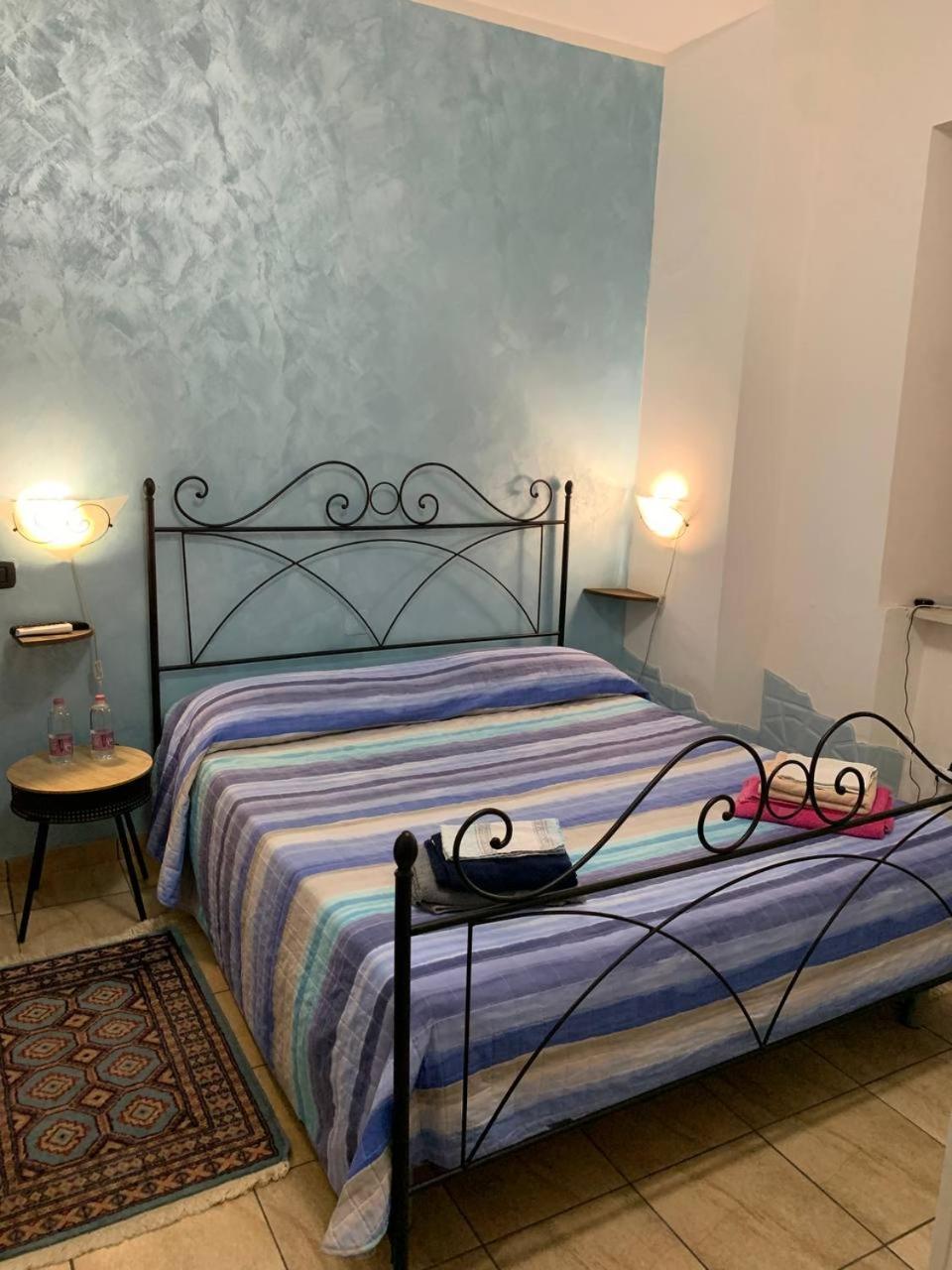 Bed and Breakfast Blue Sea à Roccella Ionica Extérieur photo