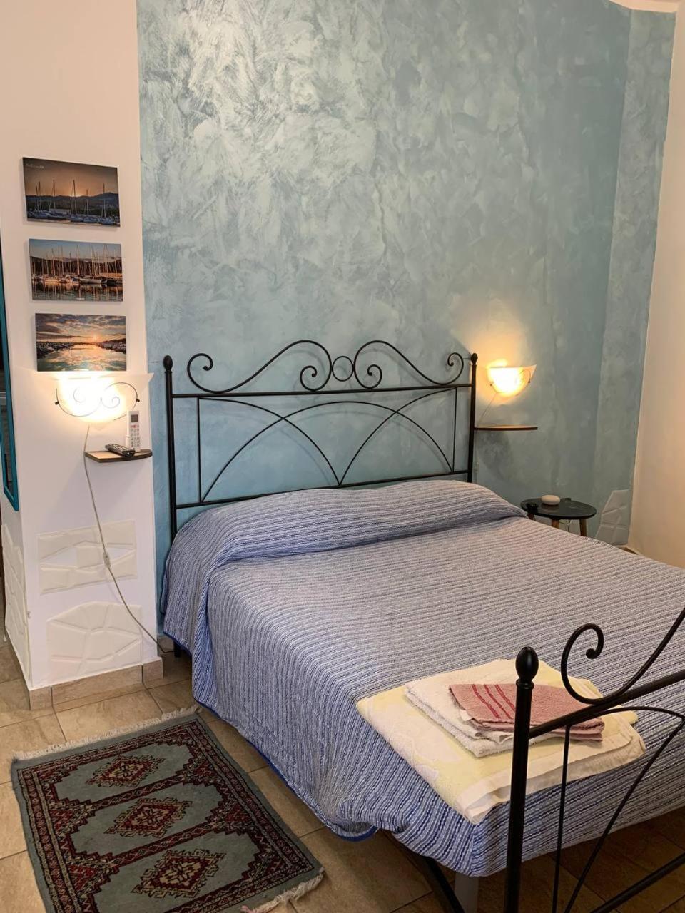 Bed and Breakfast Blue Sea à Roccella Ionica Extérieur photo